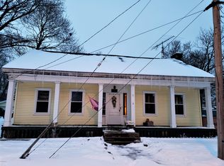 118 N Woodhams St, Plainwell, MI 49080