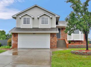 314 W Concord Ct, Andover, KS 67002