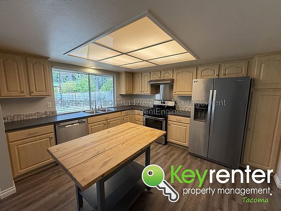 4th image of 7714 94th Ave SW
