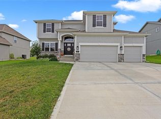 2111 NE 114th St, Kansas City, MO 64155