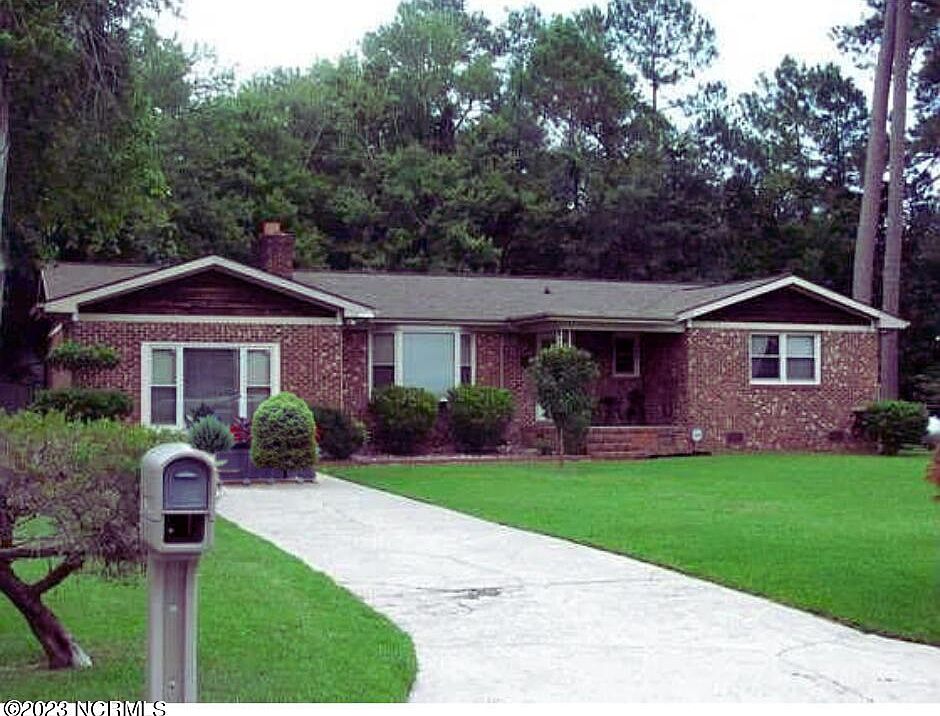 1st image of 806 Little John Avenue