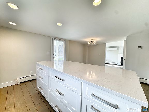 4th image of 112 Georgetown Rd