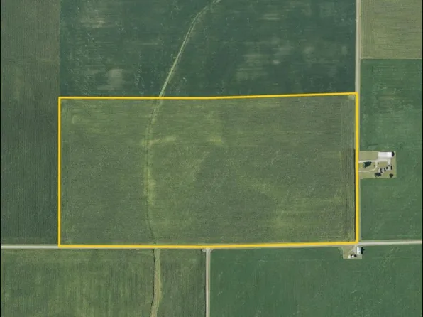 E 1400th Rd, Brocton, IL 61917