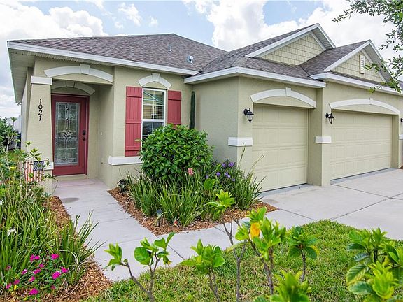 2nd image of 1021 Suffragette Cir