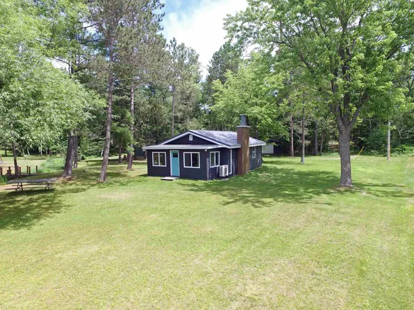 N8217 Waboose Ln, Crivitz, WI 54114