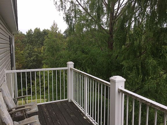 Balcony off dining room