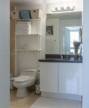 4th image of 90 SW 3rd St APT 1611