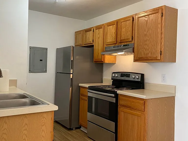 Acorn Grove Apartment Homes — Photo 48