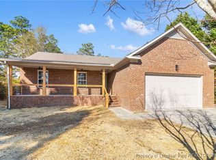 3638 Golfview Rd, Hope Mills, NC 28348
