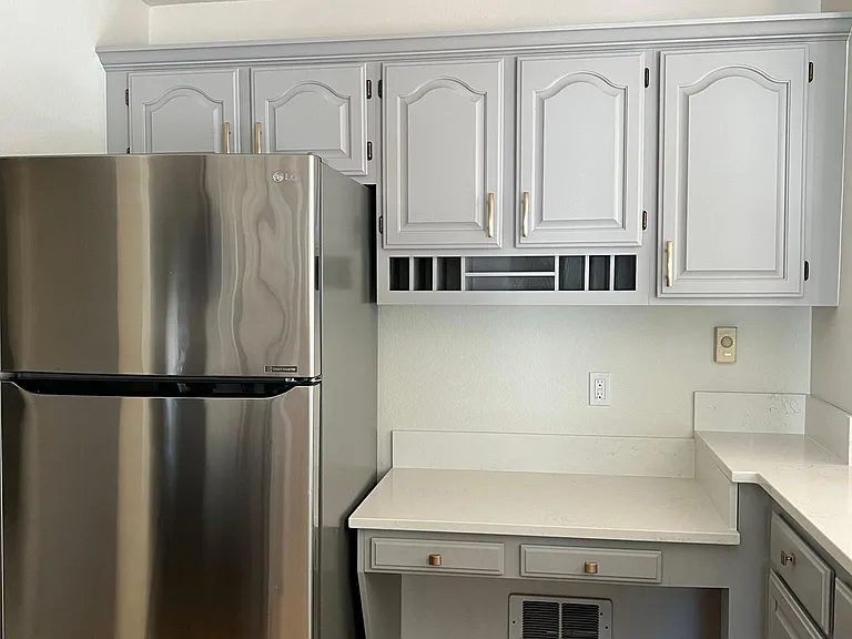 301 Tamarack Ave — Photo 7