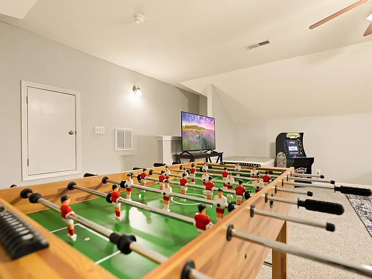 Sandpiper Dr — Photo 2