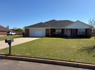 212 Hannah Rd, Level Plains, AL 36322