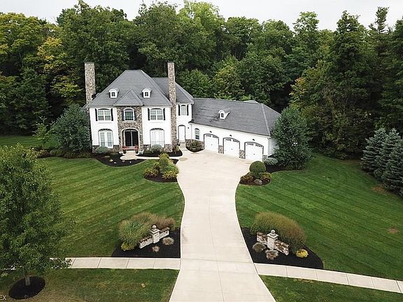 2nd image of 8657 Virginia Dr