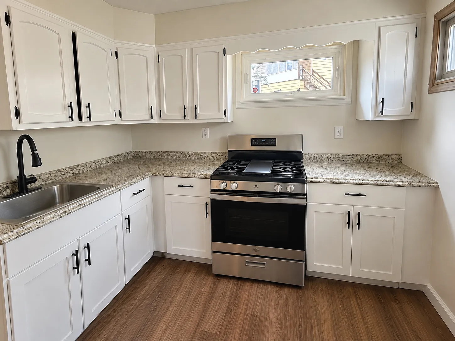 2 bed, 1.5 bath, $1,275 — Photo 4