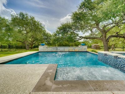 10044 Brangus Rd, Driftwood, TX, 78619