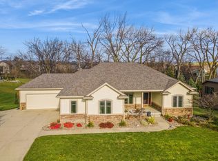 16111 Plum Dr, Urbandale, IA 50323