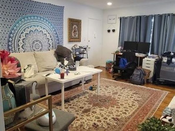 1217 S Sherbourne Dr APT 5