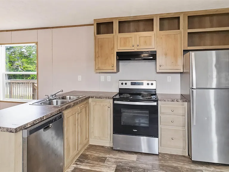 5670 E Austin St — Photo 12
