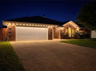 805 Turtle Dove Trl, College Station, TX 77845