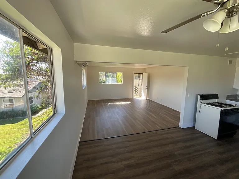 539 S Modoc St #202 — Photo 5