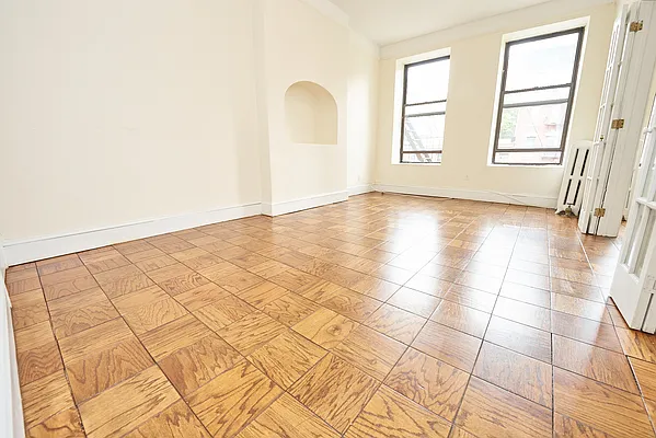 Rented by One Eleven Residential, Inc. | media 27