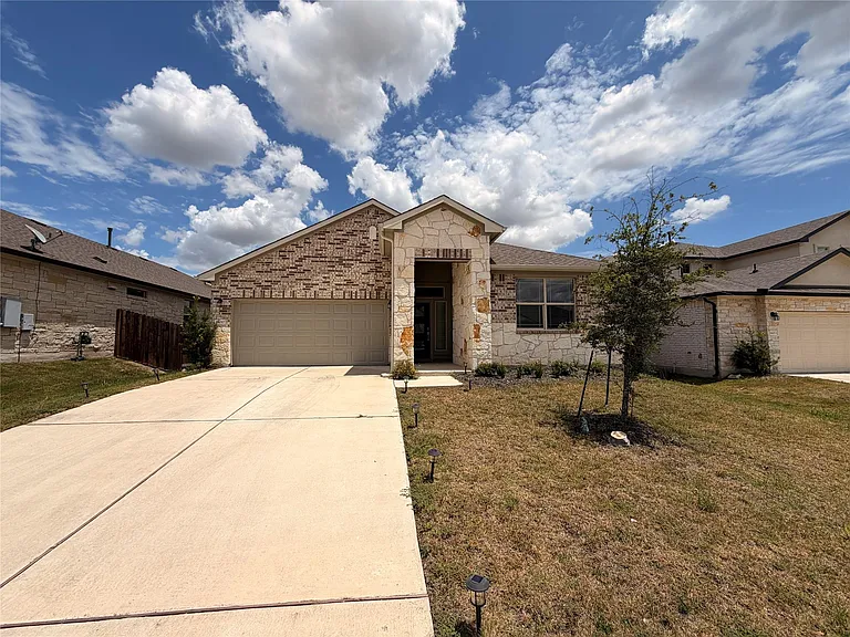 18017 Stefano Dr — Photo 20