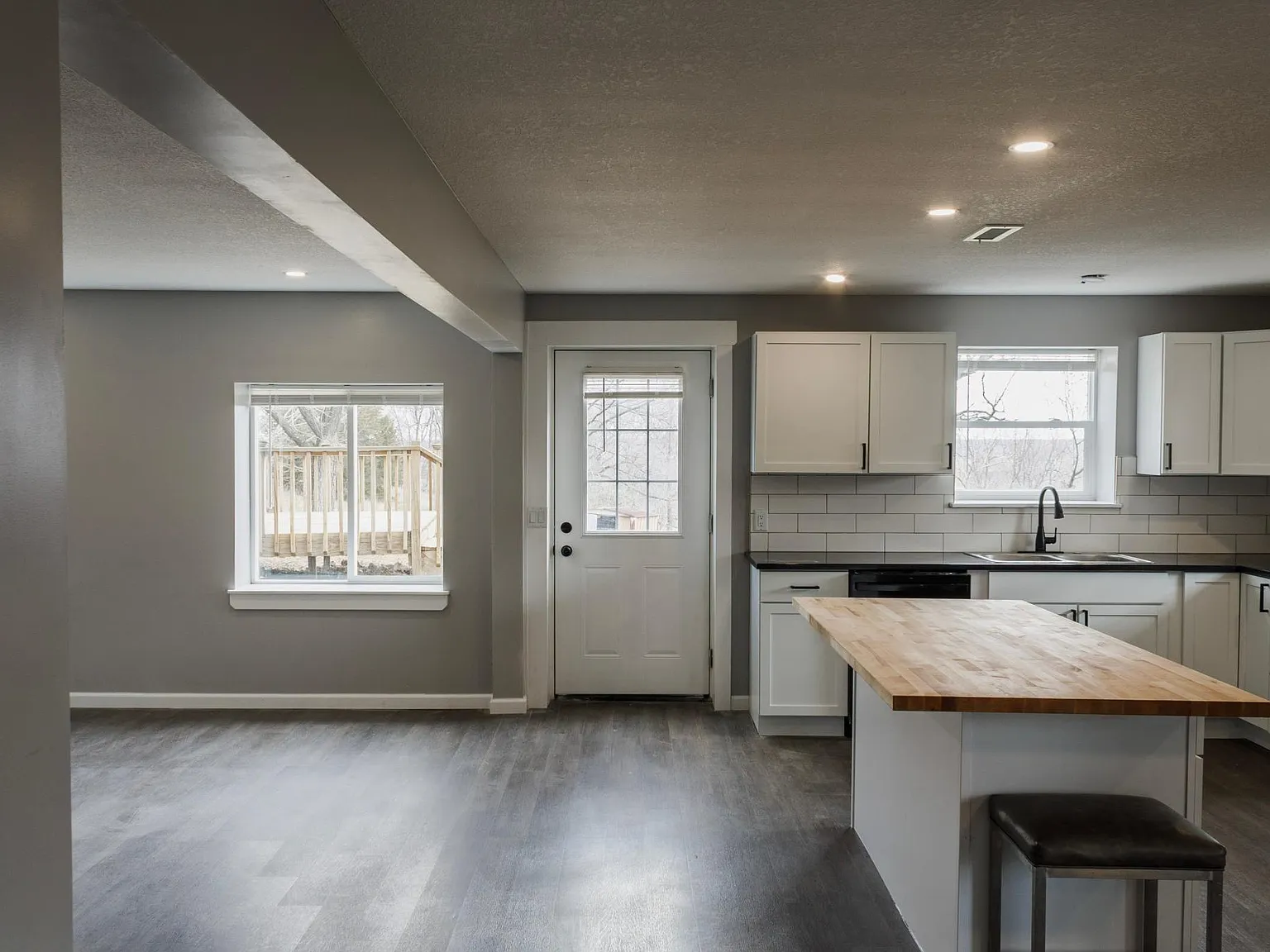 4 bed, 3000 sqft, $2,649 — Photo 4