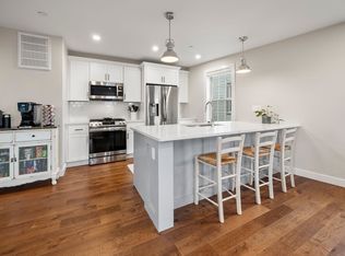 20 Crestway Rd #3, Boston, MA 02128