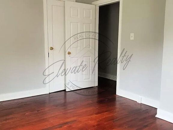5th image of 1309 15th Ave S #1