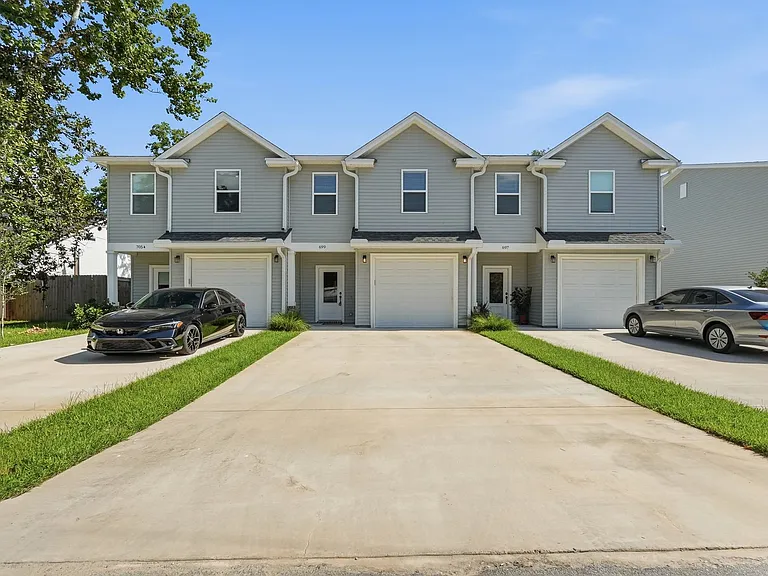 699 Woodlawn Ave NW — Photo 46