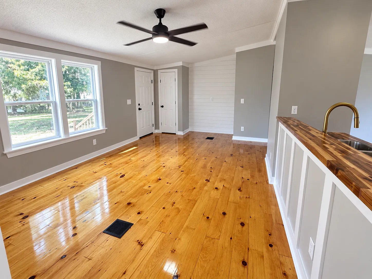 Remodeled Home For Rent — Photo 3