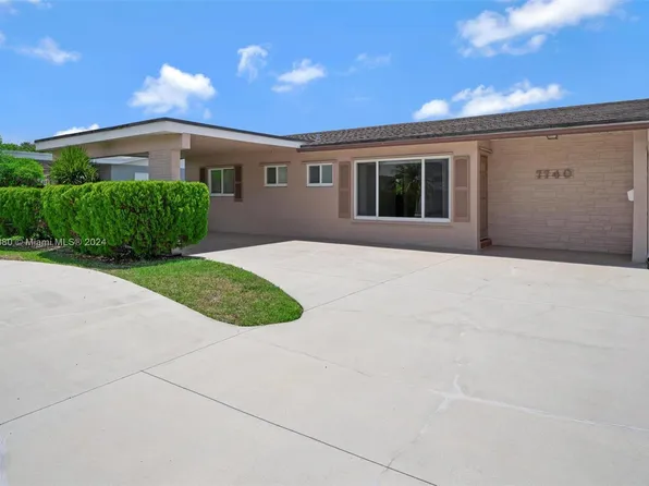 7740 NW 42nd St, Hollywood, FL 33024