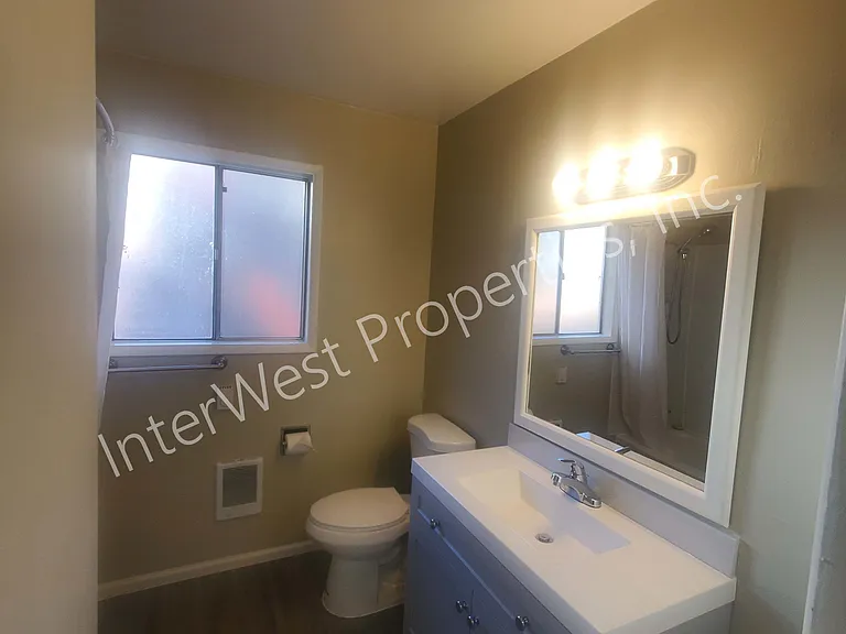 10 E Avenue A #A — Photo 12