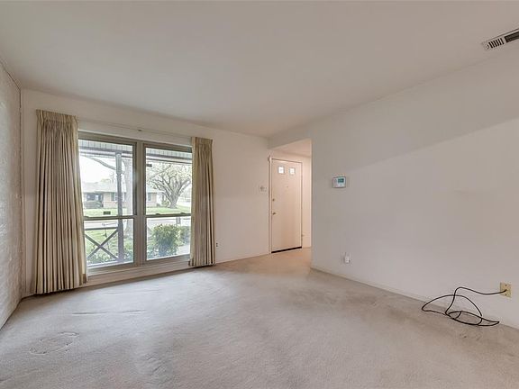 5th image of 801 Wisteria Way
