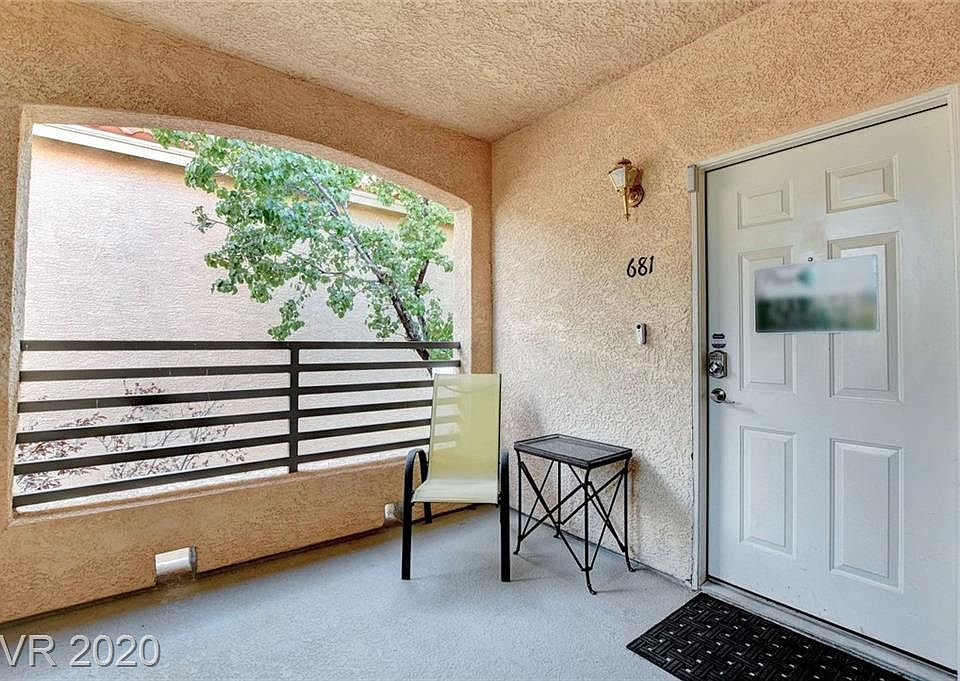 1st image of 681 Bay View Dr #681