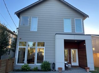 10213 40th Ave SW #A, Seattle, WA 98146