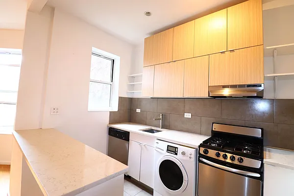 Rented by Corcoran | media 28