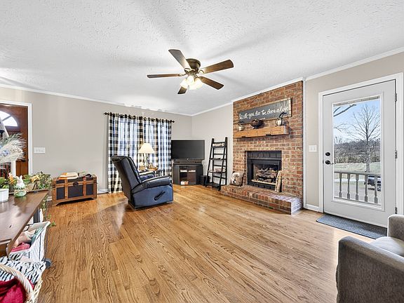 5th image of 3146 Old Greenbrier Pike