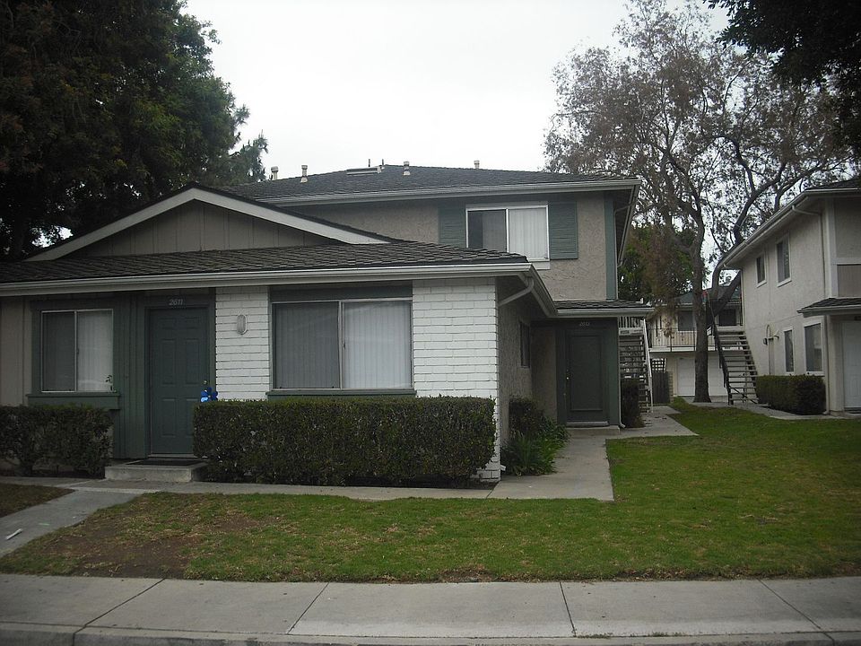1st image of 2617 Sextant Ave
