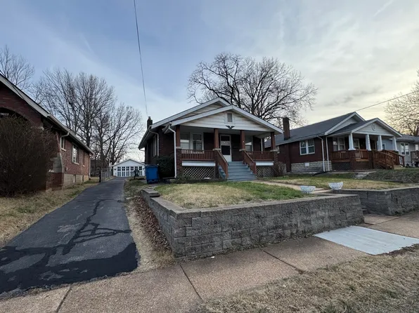 9036 Tudor Ave, Saint Louis, MO 63114