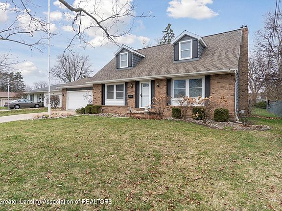 4th image of 3714 Gleneden Dr