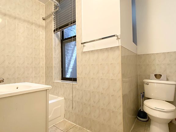 5th image of 334 E 11th St APT 3A
