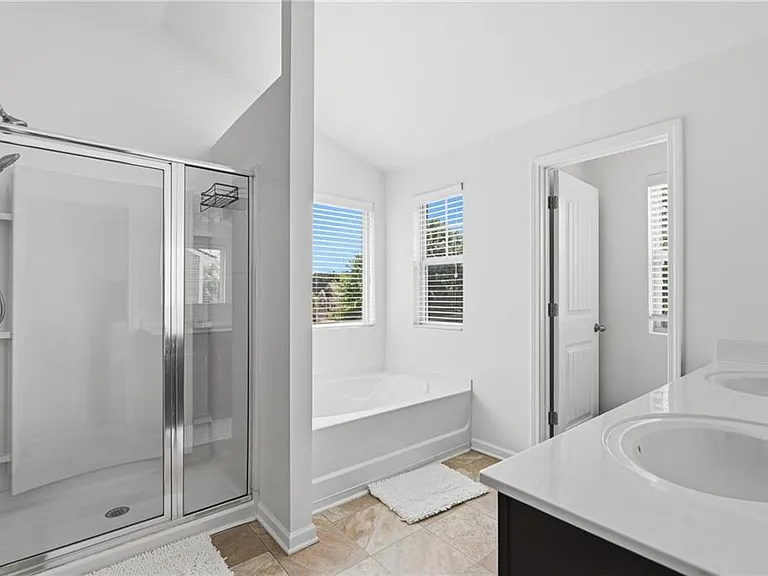 565 Dasheill Ln — Photo 23