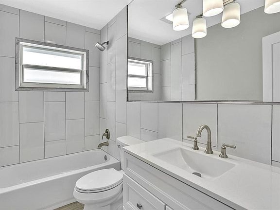 5th image of 541 NE 18th St #541