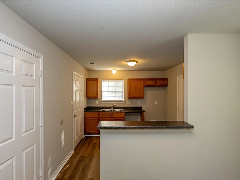 4120 Brandon St — Photo 6