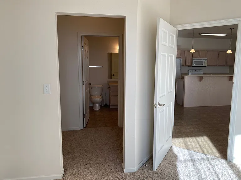 Old Orchard Apartments — Photo 51