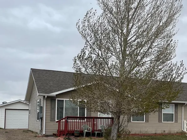 919 Locust St, Rawlins, WY 82301
