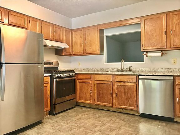 2nd image of 936 Ohara Dr