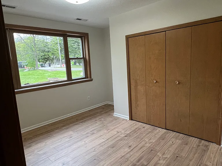 8335 Shepard Rd — Photo 24