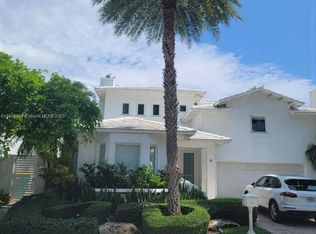 8 Turtle Walk, Key Biscayne, FL 33149
